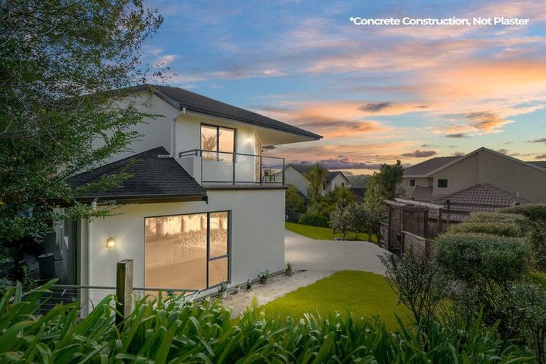 Photo of property in 81 Mt Lebanon Crescent, The Gardens, Auckland, 2105