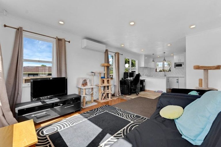 Photo of property in 22 Rosehill Drive, Rosehill, Papakura, 2113