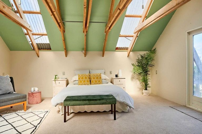 Photo of property in 23 Kotari Road, Days Bay, Lower Hutt, 5013