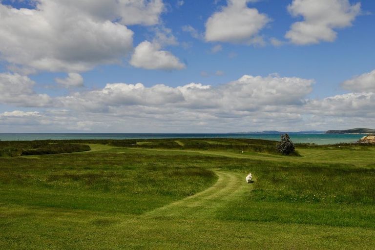 Photo of property in 964 Waianakarua Road, Herbert, 9495