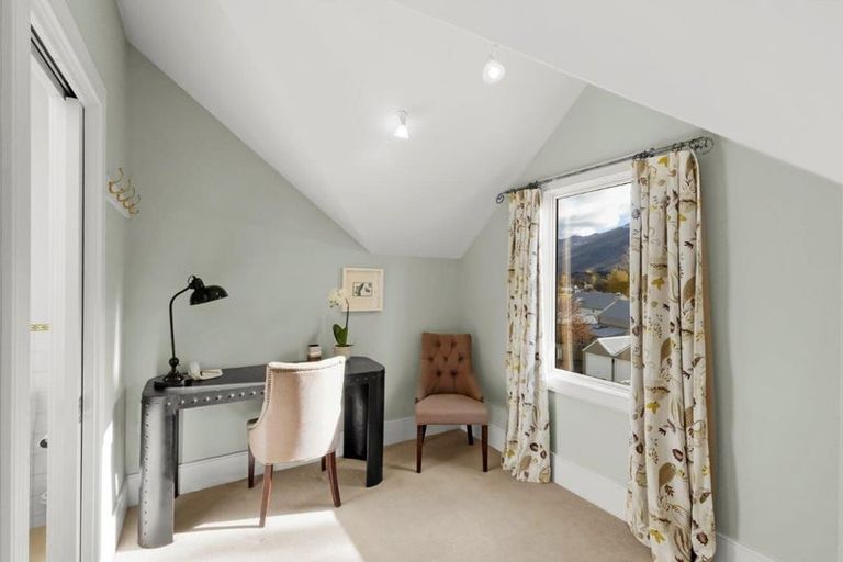 Photo of property in Millbrook Resort, 22 Settlers Way, Arrowtown, 9371