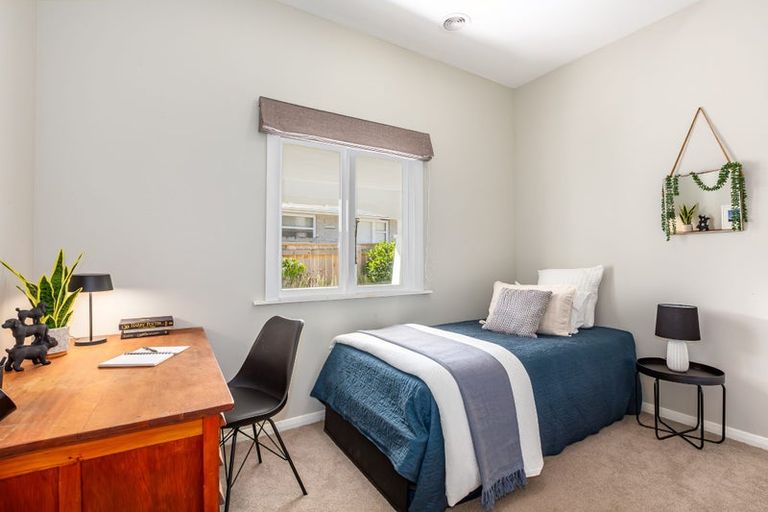 Photo of property in 254 Muritai Road, Eastbourne, Lower Hutt, 5013