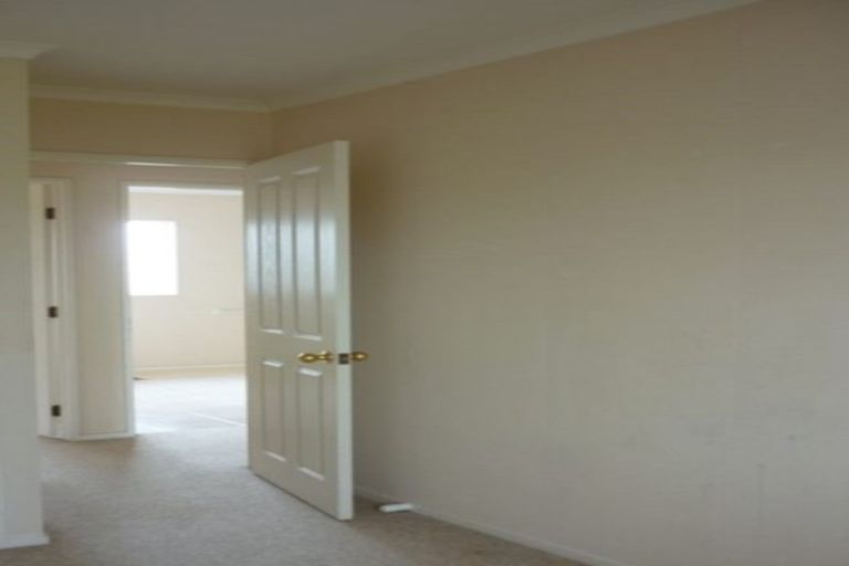 Photo of property in 23a Martin Jugum Lane, Ranui, Auckland, 0612