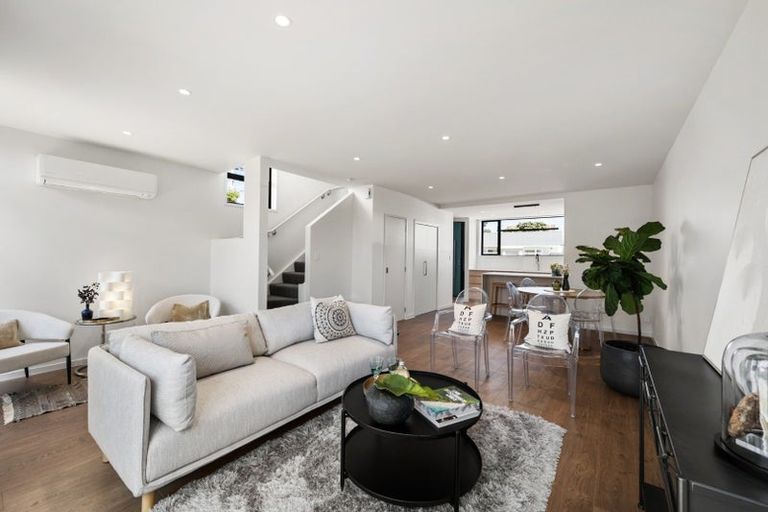 Photo of property in 96a Apu Crescent, Lyall Bay, Wellington, 6022