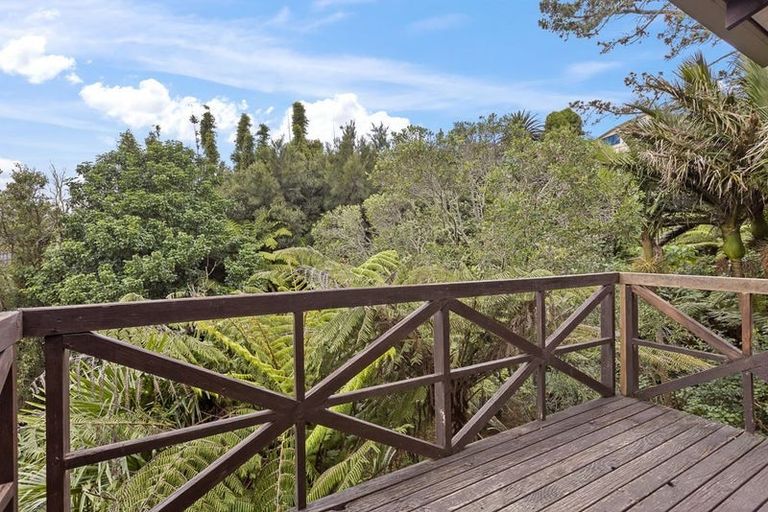 Photo of property in 1/807 East Coast Road, Northcross, Auckland, 0630