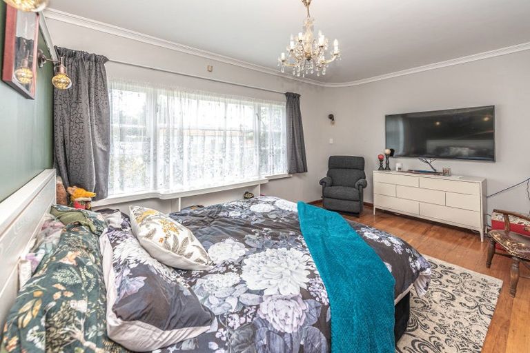 Photo of property in 16 Field Street, Aramoho, Whanganui, 4500