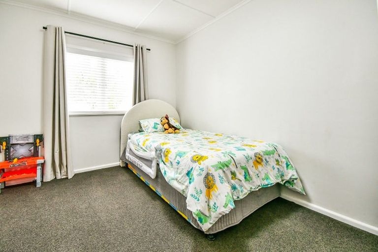 Photo of property in 6 Church Street, Tuakau, 2121