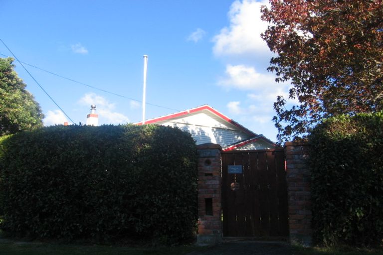 Photo of property in 52 Brook Street, Waterloo, Lower Hutt, 5011