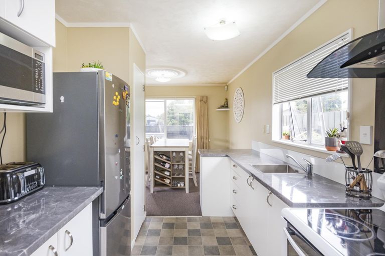 Photo of property in 17 Cargill Grove, Kelvin Grove, Palmerston North, 4414