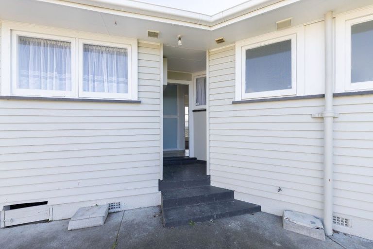 Photo of property in 35 Aspiring Avenue, Milson, Palmerston North, 4414