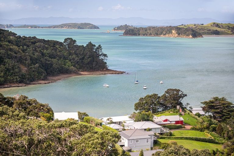 Photo of property in 62 Anzac Road, Waiheke Island, 1971