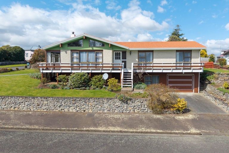 Photo of property in 12 Empire Street, Dannevirke, 4930