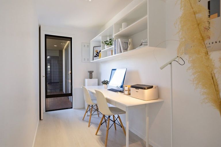 Photo of property in 37 Hackett Road, Jacks Point, Queenstown, 9371