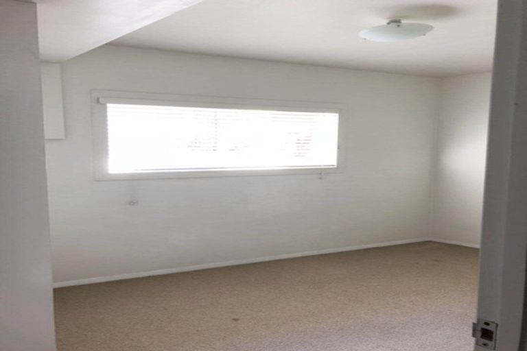 Photo of property in 1/54 Luton Avenue, Sunnyhills, Auckland, 2010