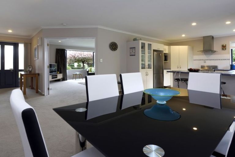 Photo of property in 26 Hoult Crescent, Monaco, Nelson, 7011