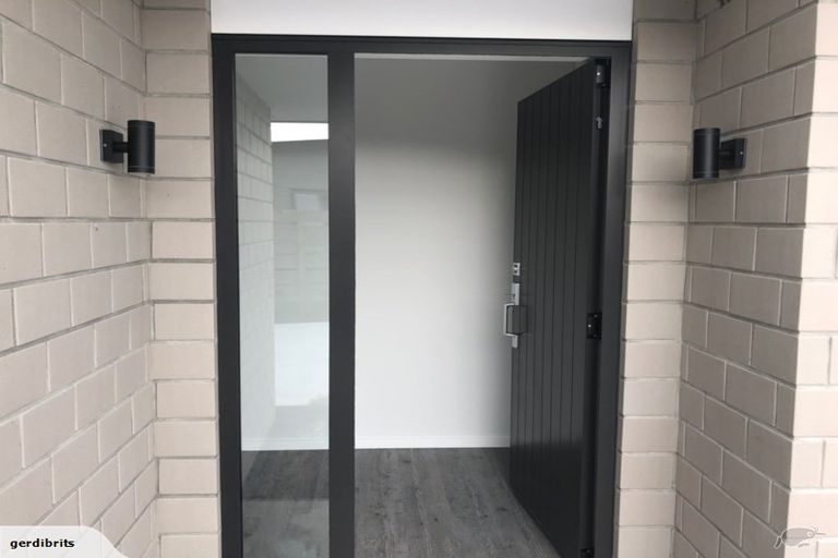 Photo of property in 13 Oxnam Place, Foxton Beach, Foxton, 4815