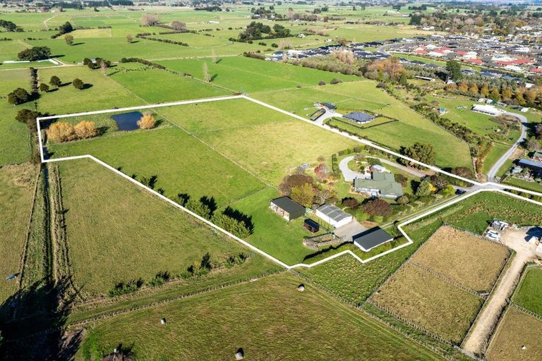 Photo of property in 3236 State Highway 2, Clareville, Carterton, 5713