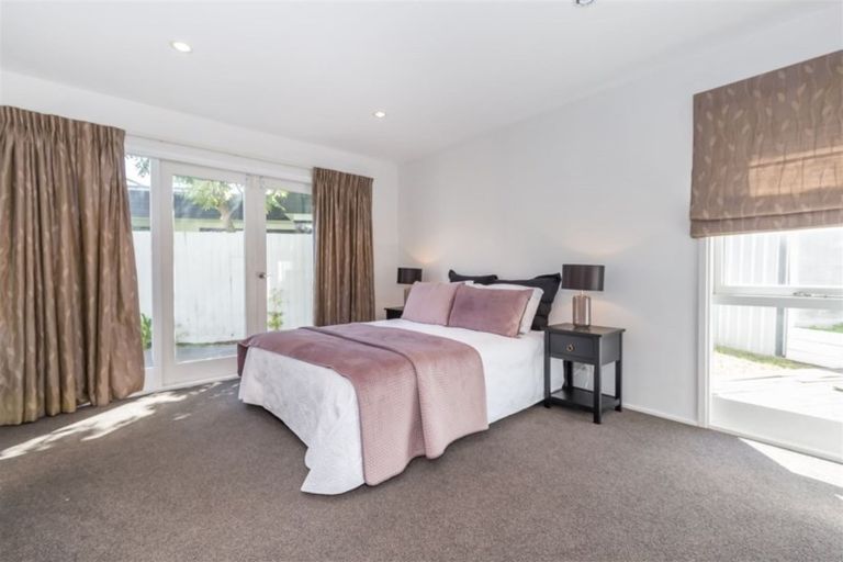 Photo of property in 74a Memorial Avenue, Ilam, Christchurch, 8053