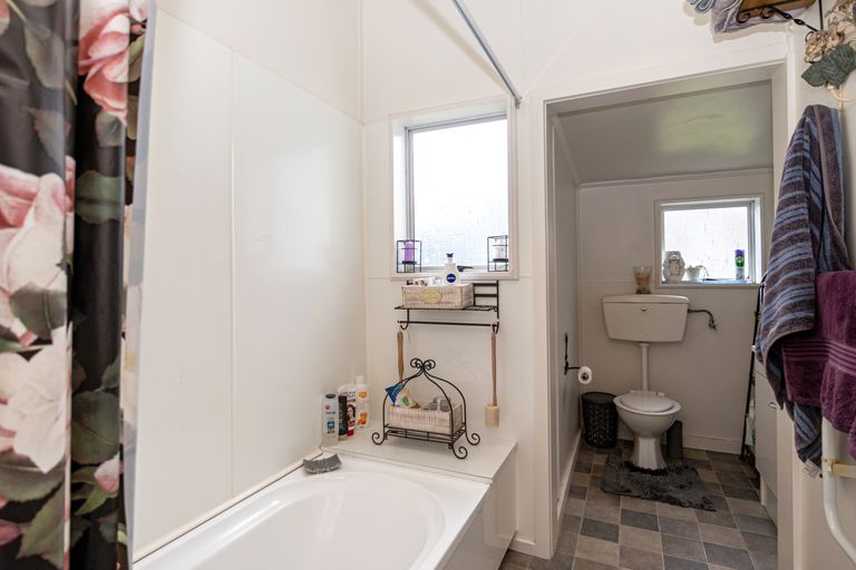 Photo of property in 20 White Street, Waimataitai, Timaru, 7910