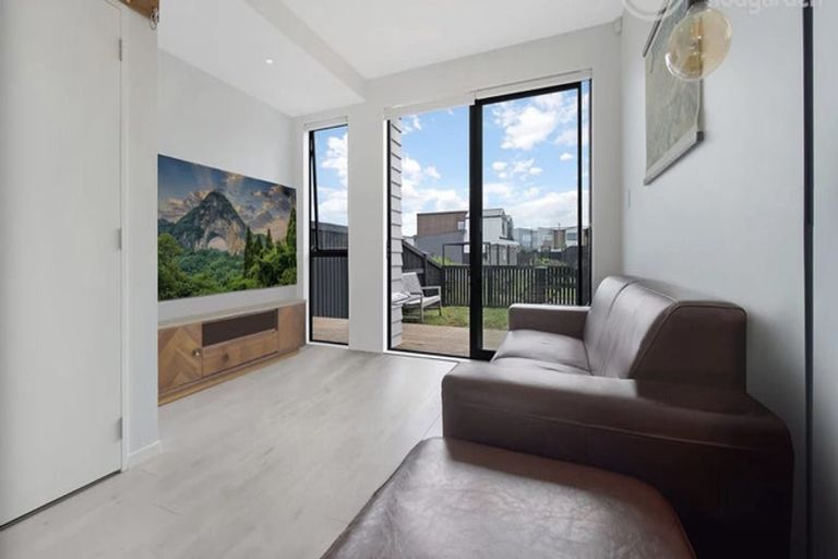 Photo of property in 53 Te Aparangi Road, Papakura, 2110