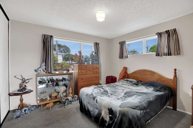 Photo of property in 1 Englefield Road, Belfast, Christchurch, 8051