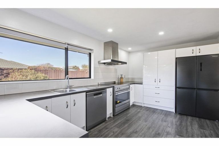 Photo of property in 1 Appleton Place, Woodend, 7610