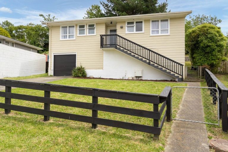Photo of property in 54 Speargrass Grove, Timberlea, Upper Hutt, 5018