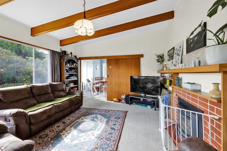 Photo of property in 2 Climie Crescent, Hawera, 4610