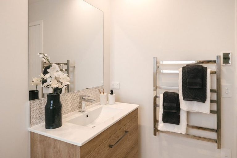 Photo of property in 2 Gratitude Way, Kelvin Grove, Palmerston North, 4414