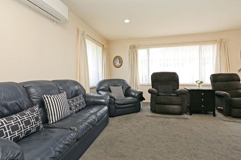 Photo of property in 205 Frimley Oaks, Frimley, Hastings, 4120