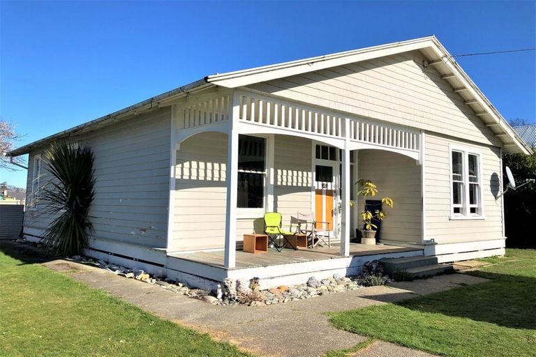 Photo of property in 8 Howard Street, Gore, 9710