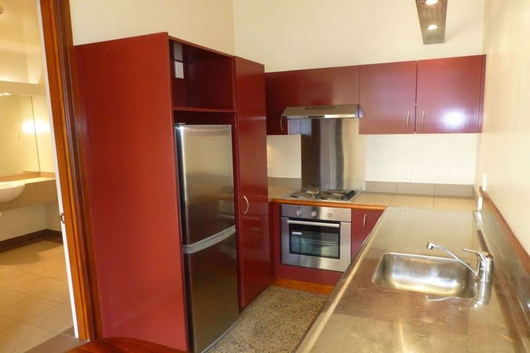 Photo of property in Pirie Street Townhouses, 28/35 Pirie Street, Mount Victoria, Wellington, 6011