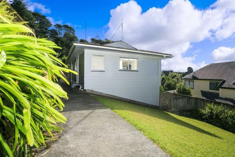 Photo of property in 85a Spinella Drive, Bayview, Auckland, 0629