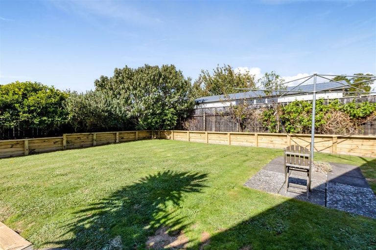 Photo of property in 1b Silvan Place, Bell Block, New Plymouth, 4312