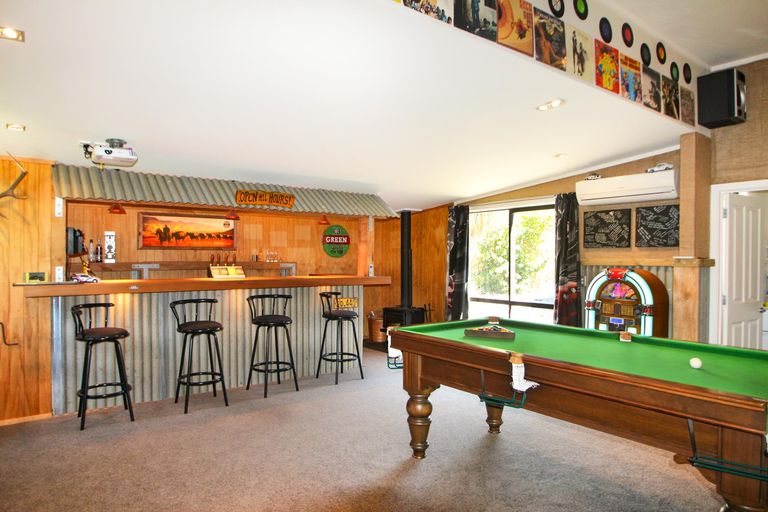 Photo of property in 28 Grove Avenue, Weston, Oamaru, 9401