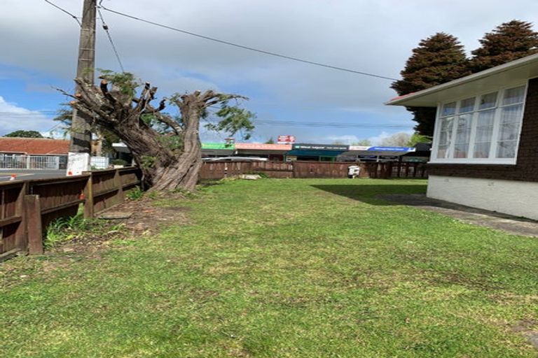 Photo of property in 85 Titirangi Road, New Lynn, Auckland, 0600