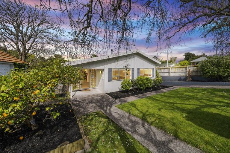 Photo of property in 9 Sale Street, Cockle Bay, Auckland, 2014