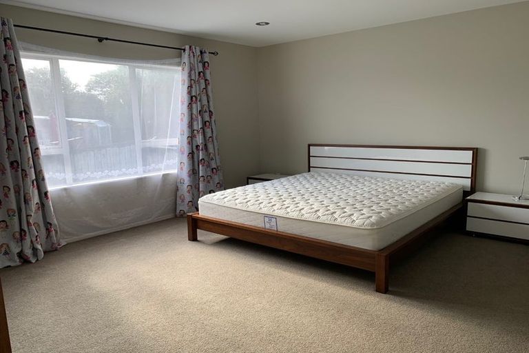 Photo of property in 386a East Coast Road, Sunnynook, Auckland, 0630