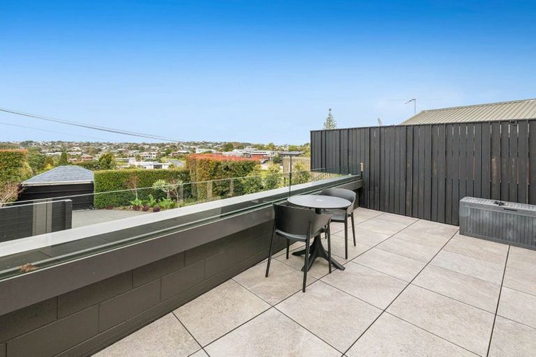 Photo of property in 37 Killarney Avenue, Torbay, Auckland, 0630