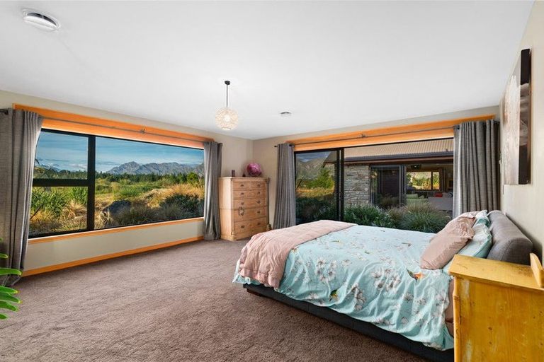 Photo of property in 22 Grayburn Lane, Albert Town, Wanaka, 9382