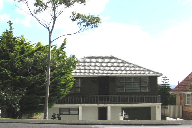 Photo of property in 4160 Great North Road, Glendene, Auckland, 0602