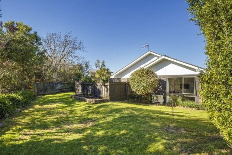 Photo of property in 28 Pencarrow Street, Highbury, Palmerston North, 4412