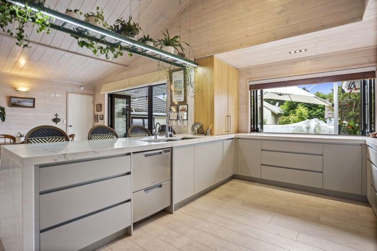 Photo of property in 23 Vista Paku, Pauanui, Hikuai, 3579