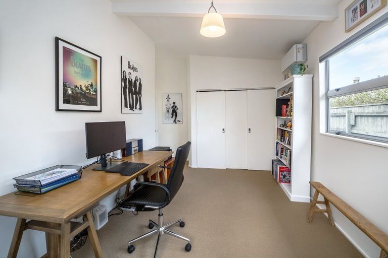 Photo of property in 56a Mcmaster Street, Greytown, 5712