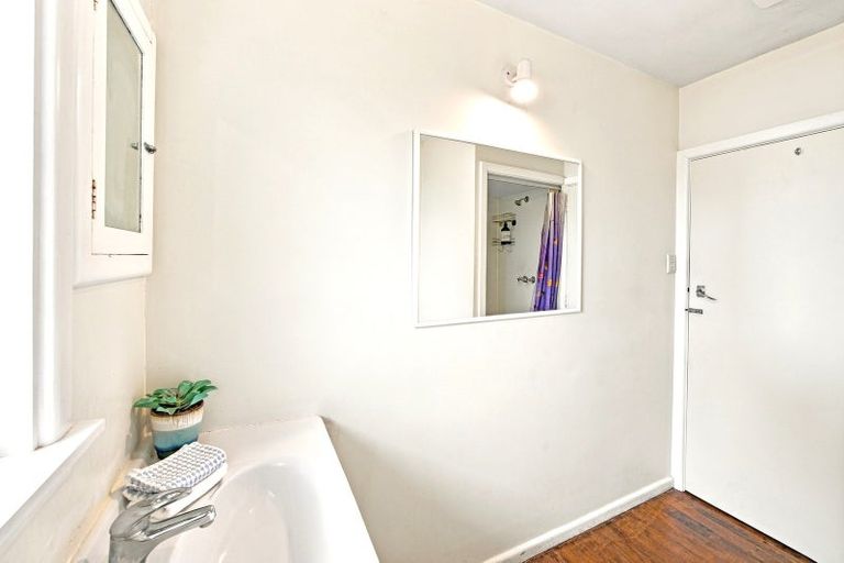 Photo of property in 54 Hargood Street, Woolston, Christchurch, 8062