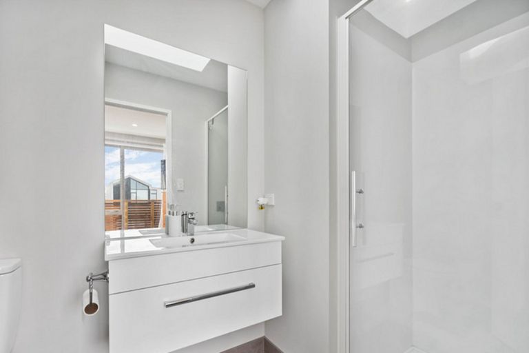 Photo of property in 20 Courage Road, Papakura, 2110