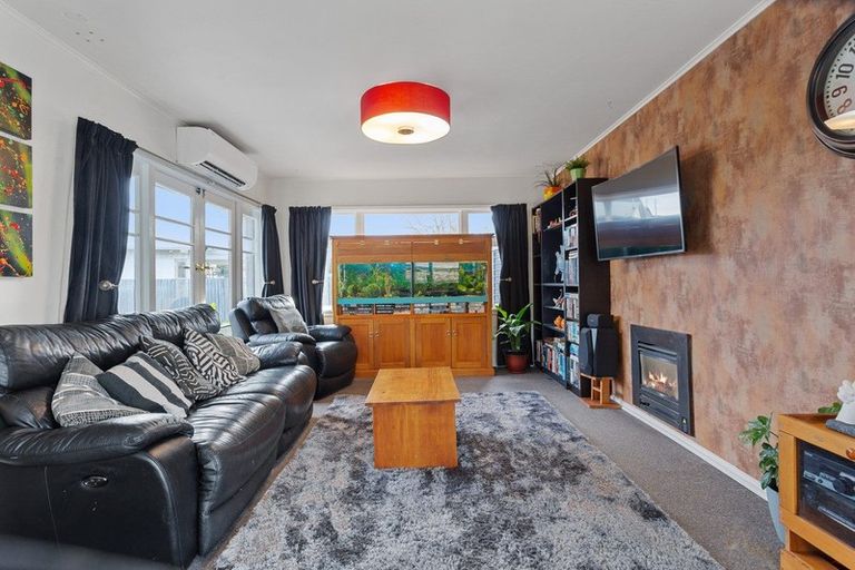 Photo of property in 23 Barclay Place, Burwood, Christchurch, 8061