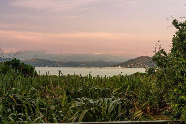 Photo of property in 11 Boardwalk Lane, Seatoun, Wellington, 6022