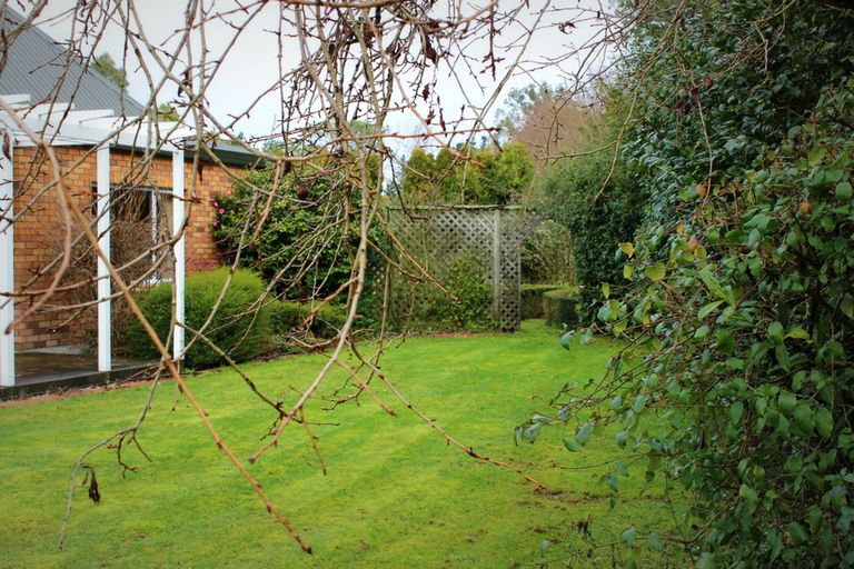 Photo of property in 64 Richmond Road, Carterton, 5713