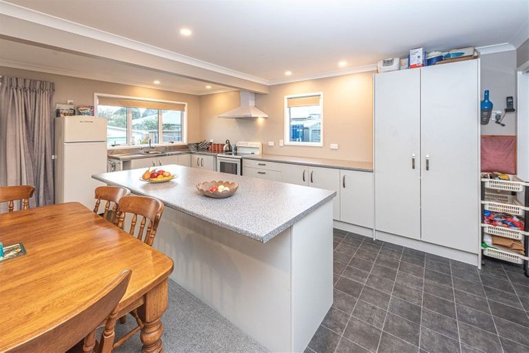 Photo of property in 12 George Street, Aramoho, Whanganui, 4500